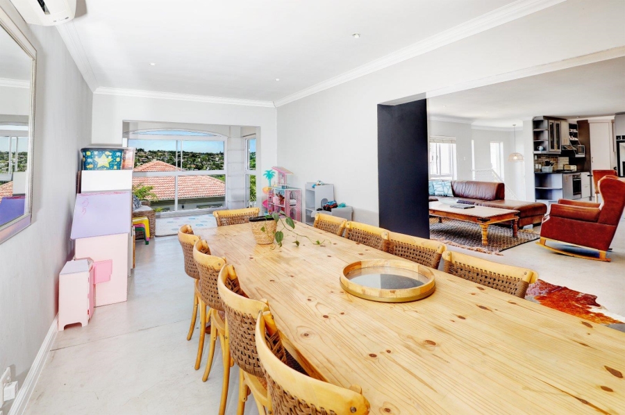 4 Bedroom Property for Sale in Van Riebeeckshof Western Cape